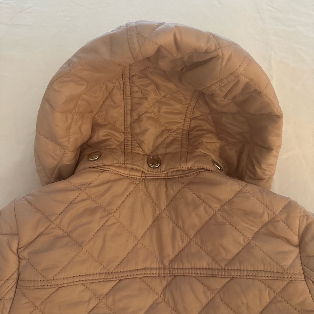 Burberry girls classic coat with detachable hoodie - Picture 15 of 16